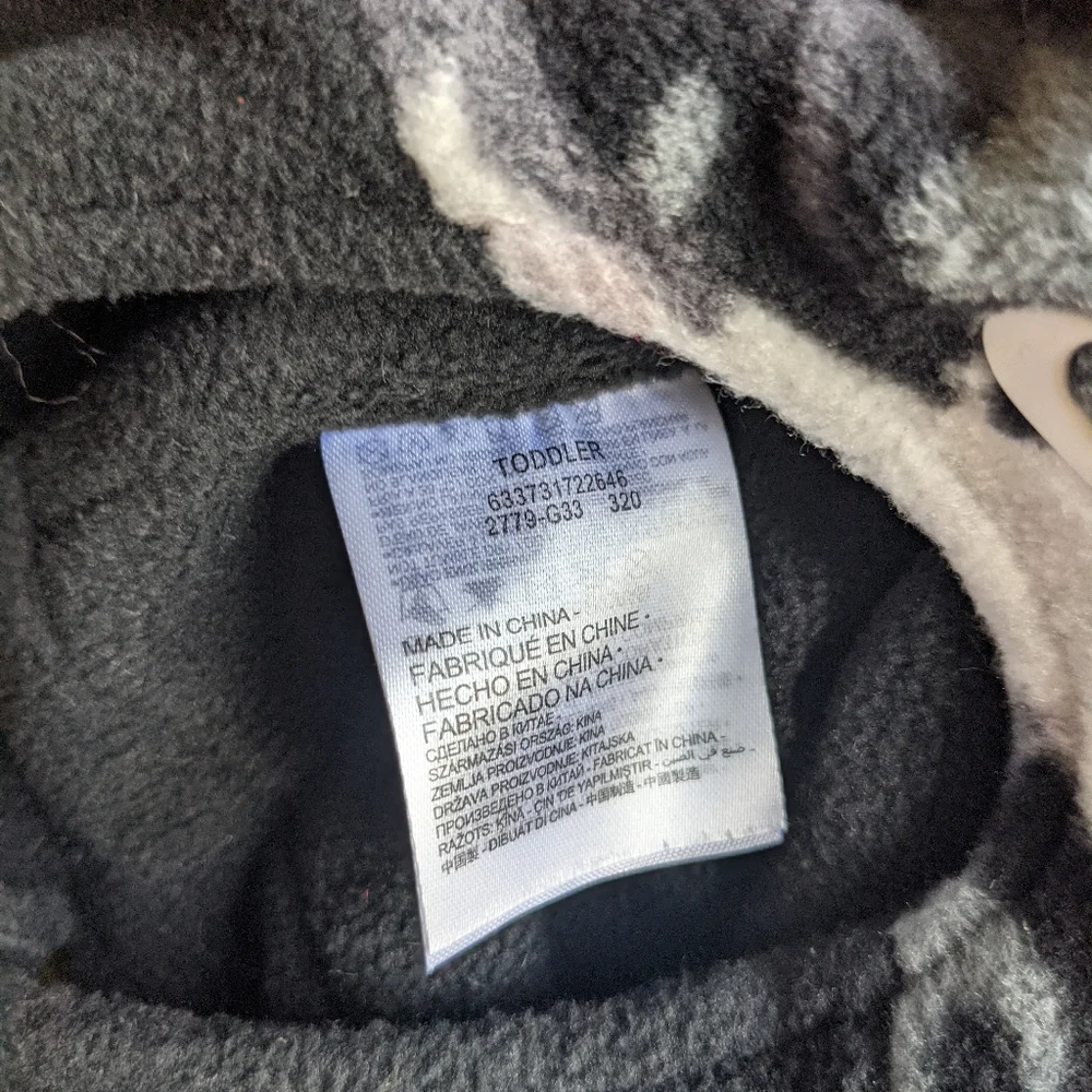 NIKE Toddler Camouflage Swoosh Hat Mitten Set